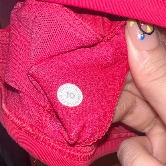 Lululemon Women's Pink/ Red Strappy Sports Bra - Picture 3 of 3
